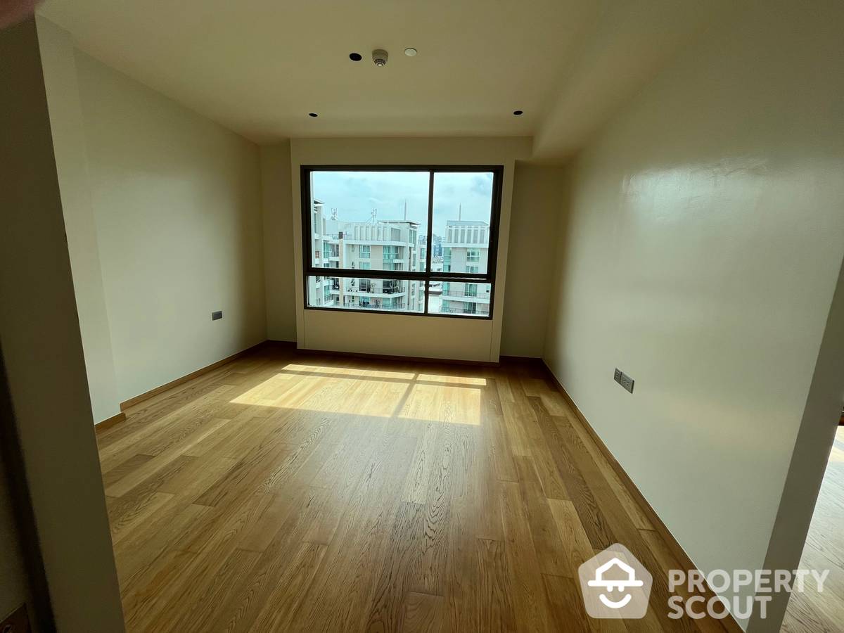 For SaleCondoRama3 (Riverside),Satupadit : 3-BR Condo at Supreme Legend Condominium near MRT Khlong Toei