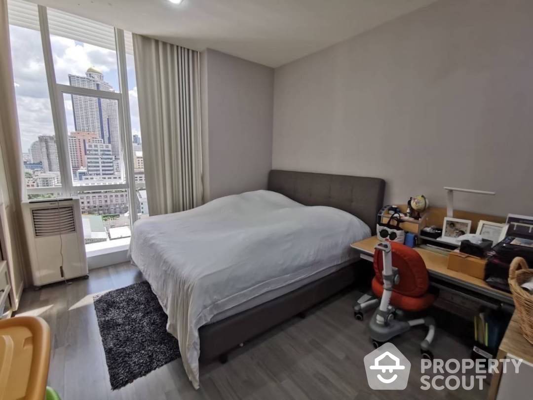 For SaleCondoSathorn, Narathiwat : 1-BR Condo at The Room Sathorn near BTS Saint Louis