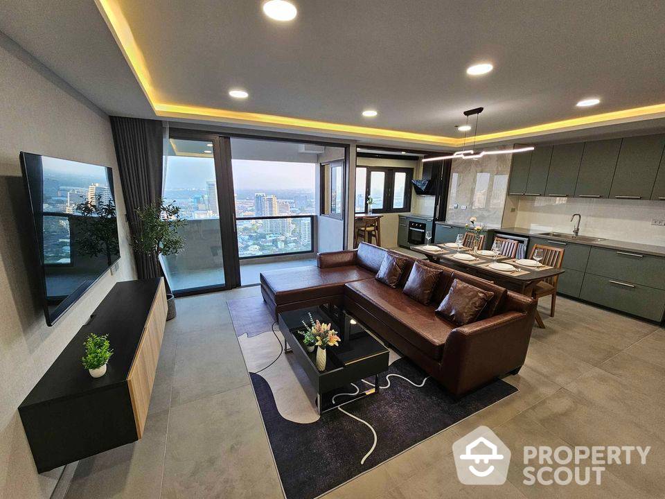 For SaleCondoSukhumvit, Asoke, Thonglor : 3-BR Condo at The Waterford Diamond Tower Sukhumvit near BTS Phrom Phong