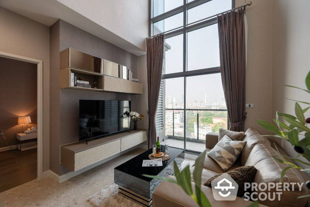 For SaleCondoSukhumvit, Asoke, Thonglor : 2-BR Condo at The Crest Sukhumvit 34 near BTS Thong Lor