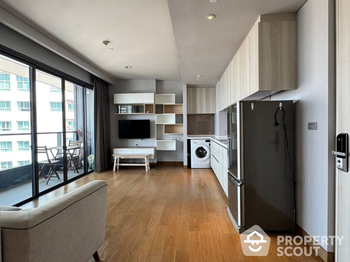 For SaleCondoSukhumvit, Asoke, Thonglor : 2-BR Condo at The Lumpini 24 near BTS Phrom Phong