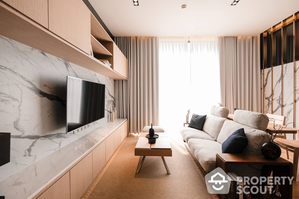 For SaleCondoSilom, Saladaeng, Bangrak : 1-BR Condo at Saladaeng One near MRT Si Lom