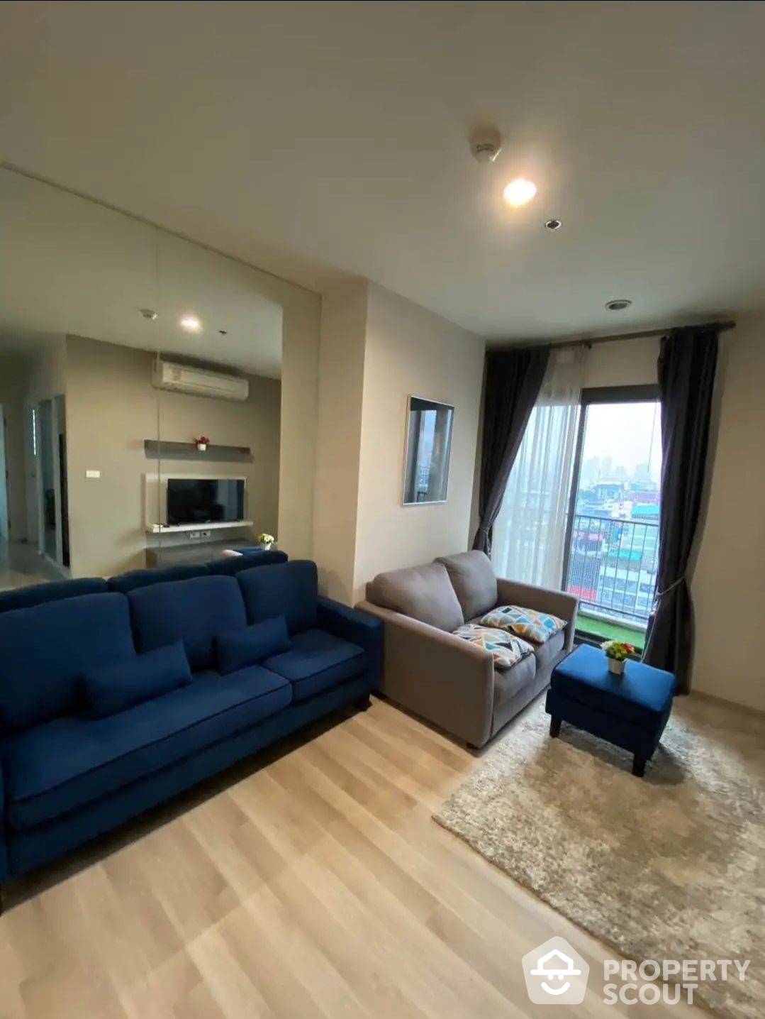 For SaleCondoRatchadapisek, Huaikwang, Suttisan : 2-BR Condo at Centric Ratchada - Huai Khwang near MRT Huai Khwang
