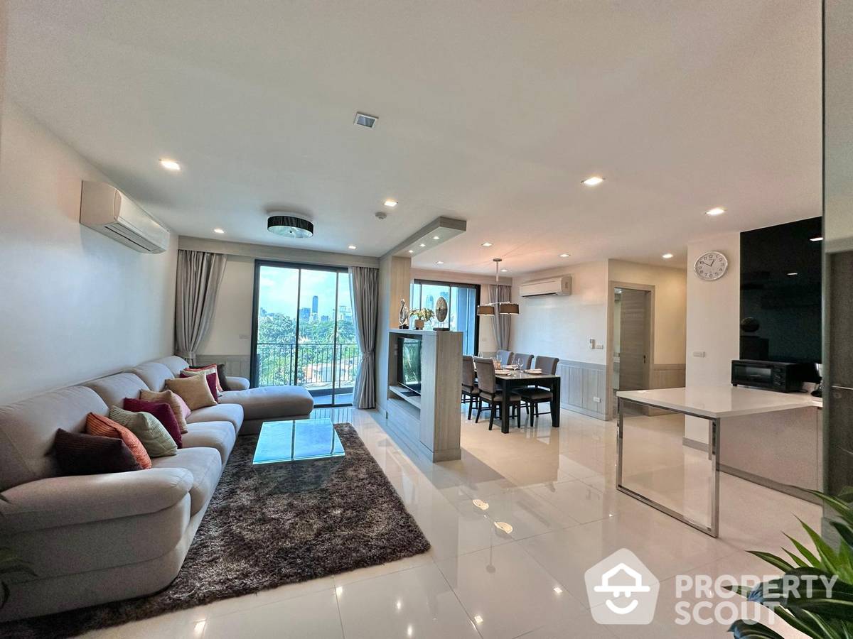 For RentCondoSukhumvit, Asoke, Thonglor : 3-BR Condo at Trapezo Sukhumvit 16 near MRT Queen Sirikit National Convention Centre