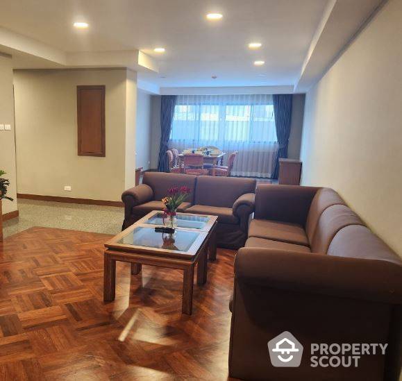 For RentCondoSukhumvit, Asoke, Thonglor : 3-BR Condo at United Tower Thong Lor near BTS Thong Lor
