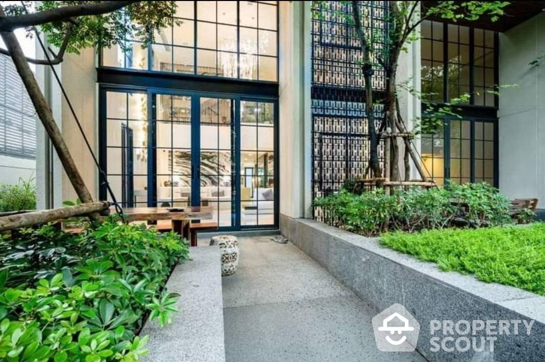 For RentTownhomeSukhumvit, Asoke, Thonglor : 4-BR Townhouse at Quarter 31 near MRT Phetchaburi