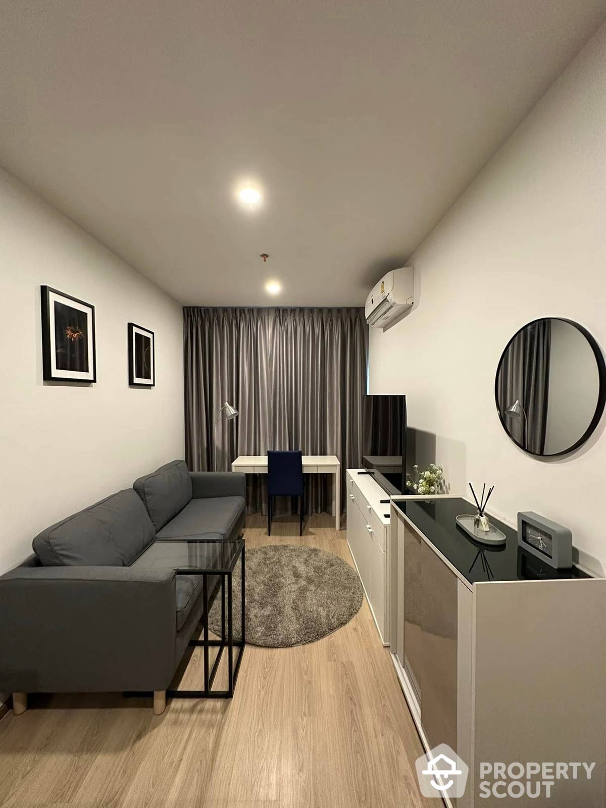 For RentCondoKhlongtoei, Kluaynamthai : 1-BR Condo at LIFE Rama 4 - Asoke near MRT Queen Sirikit National Convention Centre