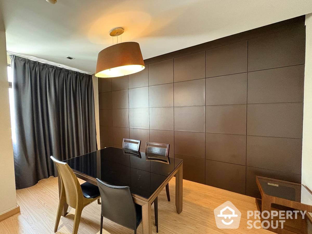 For RentCondoNana, North Nana,Sukhumvit13, Soi Nana : 2-BR Apt. near BTS Asok