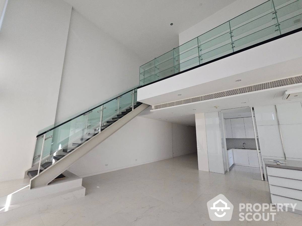 For RentCondoWitthayu, Chidlom, Langsuan, Ploenchit : 4-BR Condo at 185 Rajadamri near BTS Ratchadamri