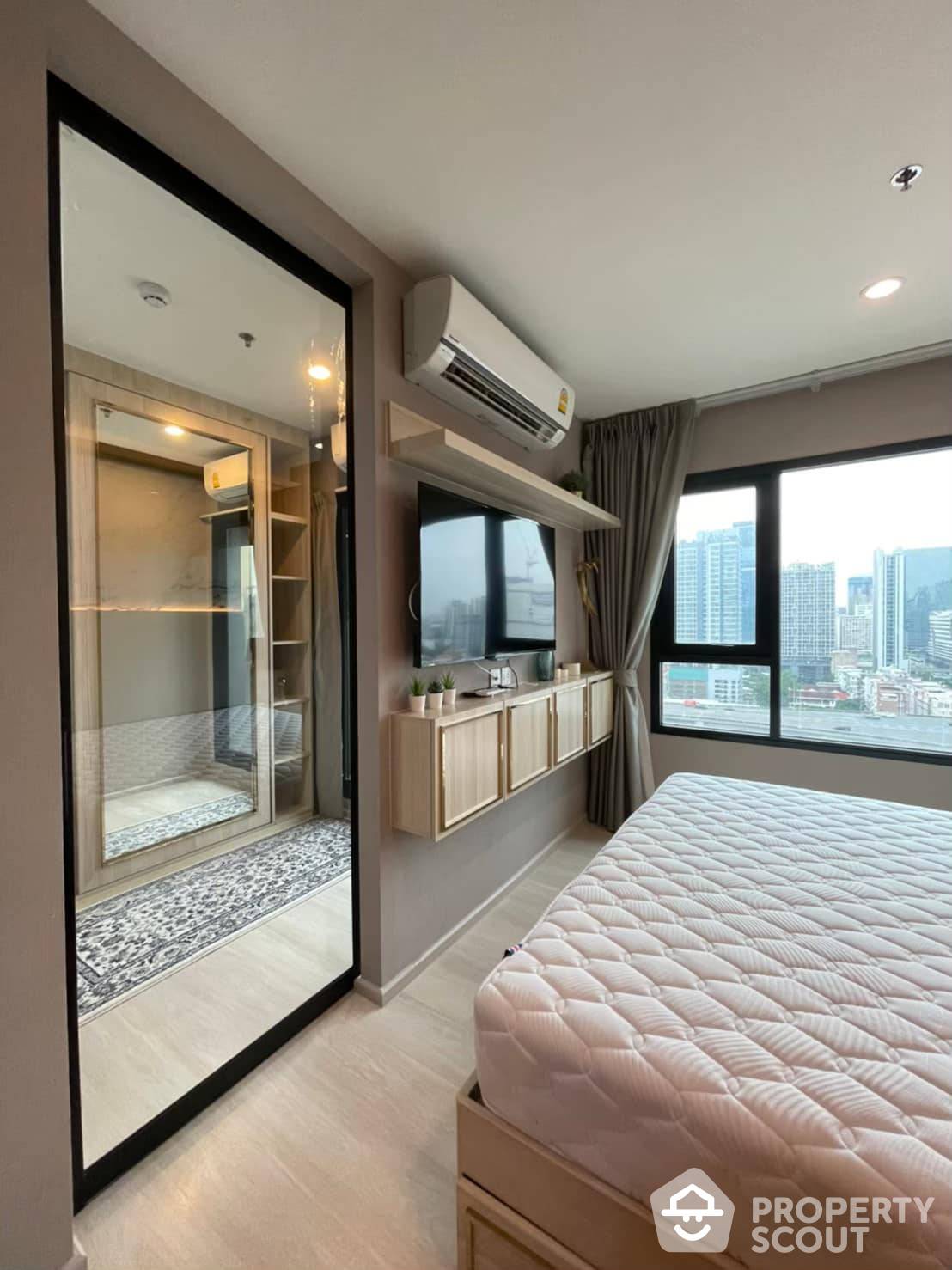 For RentCondoRama9, Petchburi, RCA : 1-BR Condo at Life Asoke near ARL Makkasan