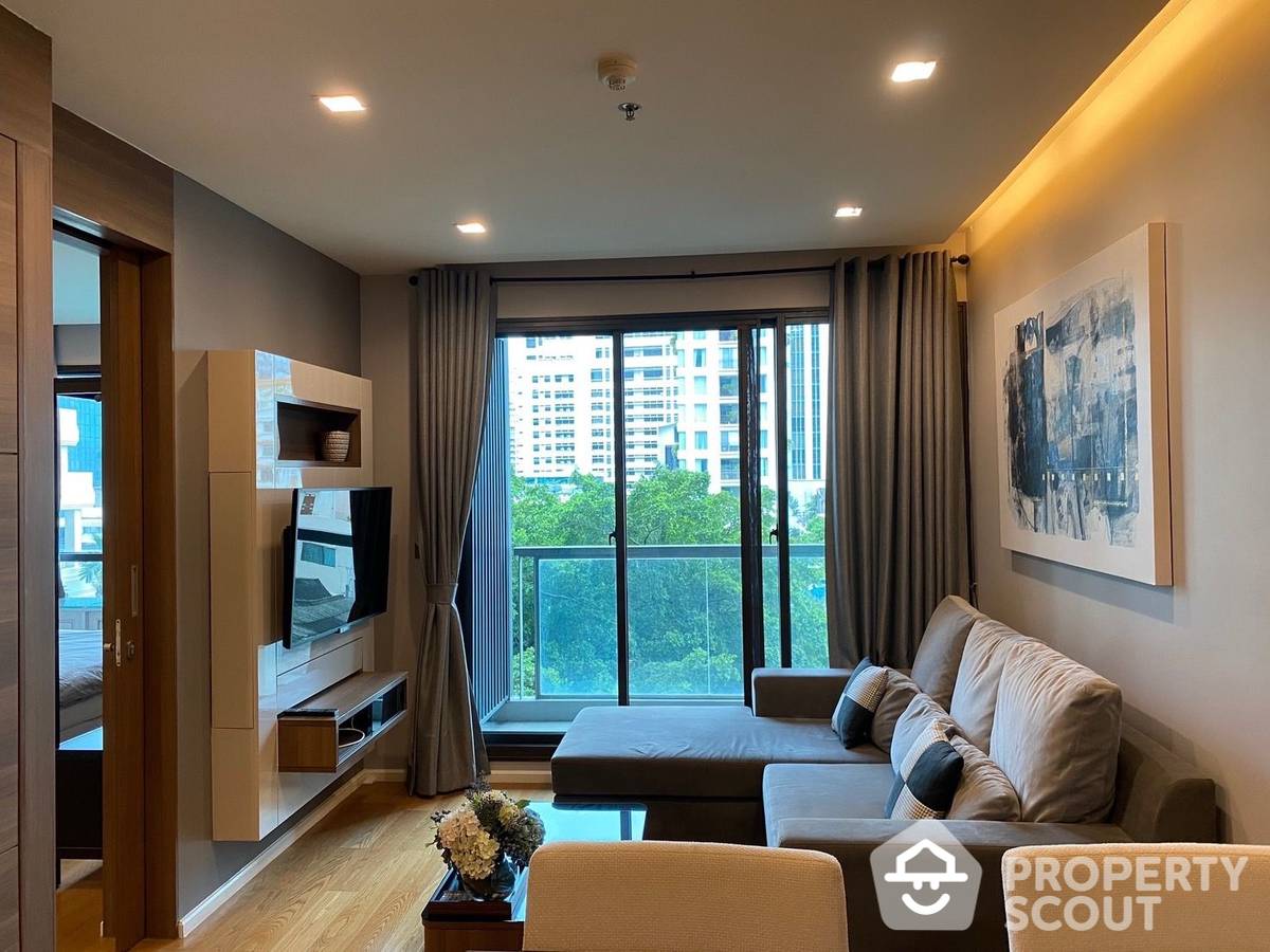 For SaleCondoSathorn, Narathiwat : 1-BR Condo at The Address Sathorn near BTS Saint Louis