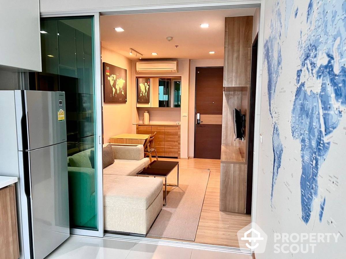 For SaleCondoSathorn, Narathiwat : 1-BR Condo at Rhythm Sathorn near BTS Saphan Taksin