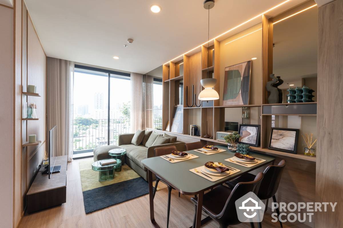 ขายคอนโดสาทร นราธิวาส : คอนโด 2-ห้องนอน ที่ ดิ อิสสระ สาทร ใน ทุ่งมหาเมฆ