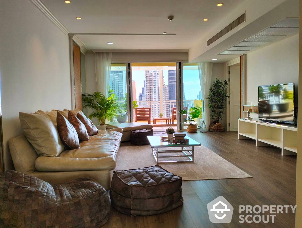 For SaleCondoSukhumvit, Asoke, Thonglor : 4-BR Condo at Wilshire near BTS Phrom Phong