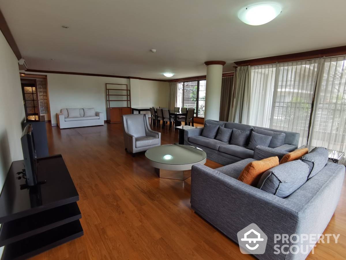 For RentCondoSukhumvit, Asoke, Thonglor : 4-BR Apt. near BTS Asok