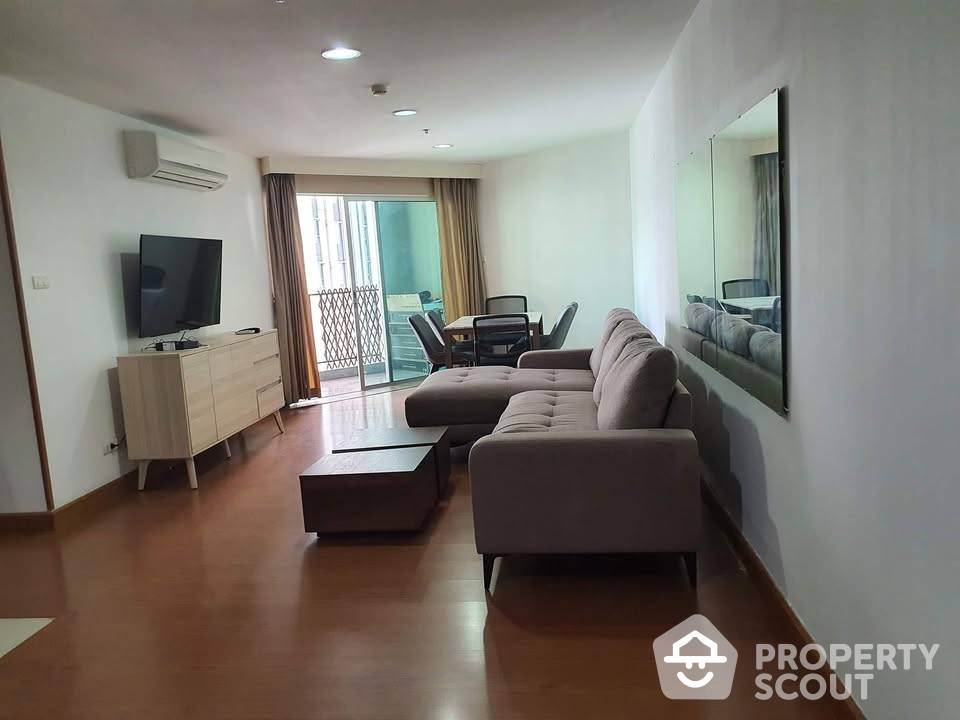 For RentCondoRama9, Petchburi, RCA : 3-BR Condo at Belle Grand Rama 9 near MRT Phra Ram 9