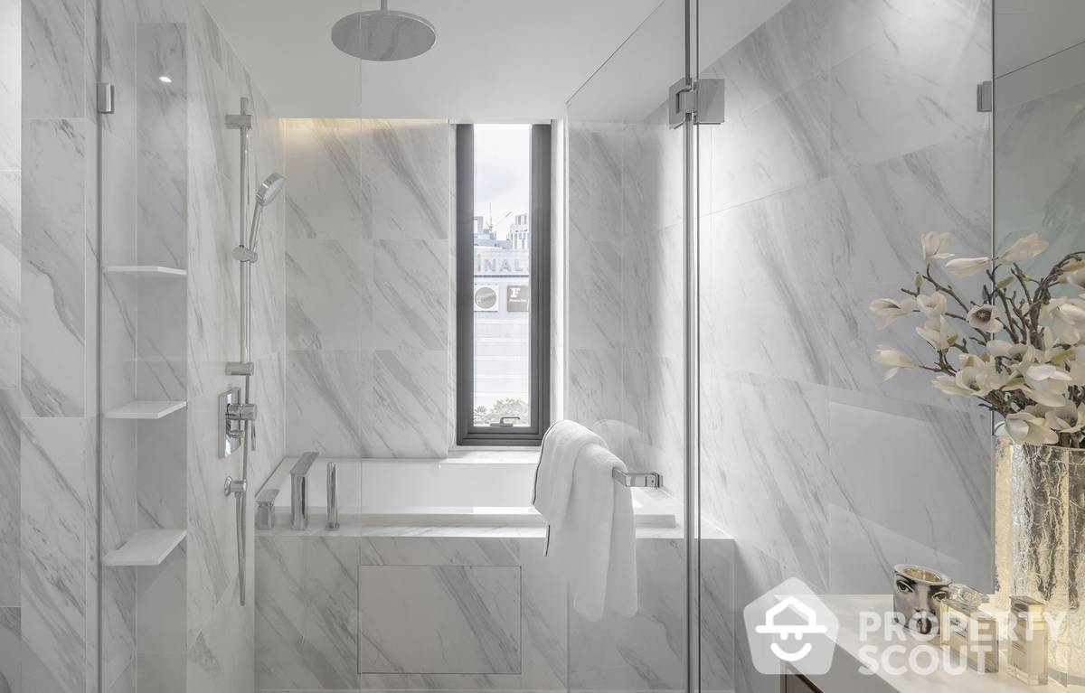 For SaleCondoSukhumvit, Asoke, Thonglor : 2-BR Condo at Muniq Sukhumvit 23 near MRT Sukhumvit