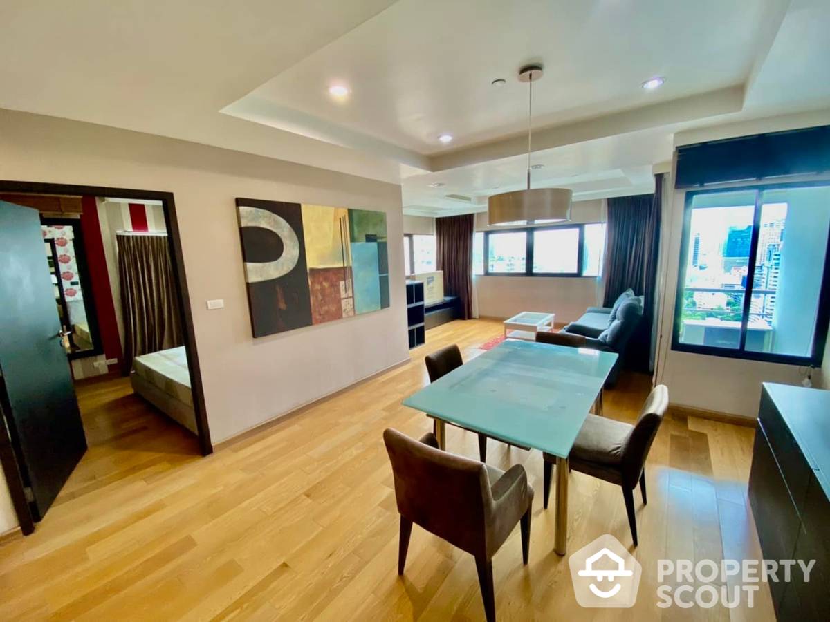 For SaleCondoSathorn, Narathiwat : 1-BR Condo at Sathorn Gardens near MRT Si Lom