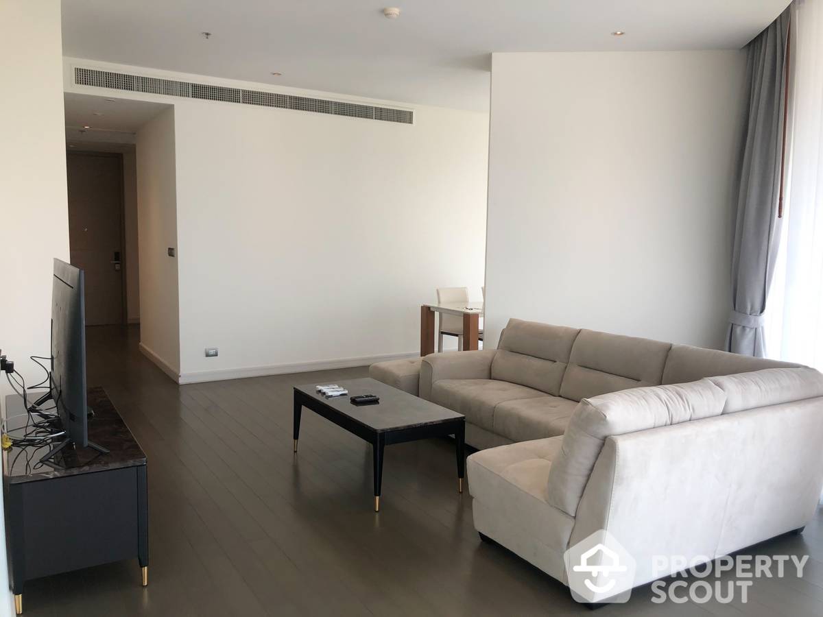 For RentCondoWitthayu, Chidlom, Langsuan, Ploenchit : 2-BR Condo at Magnolias Ratchadamri Boulevard near BTS Ratchadamri