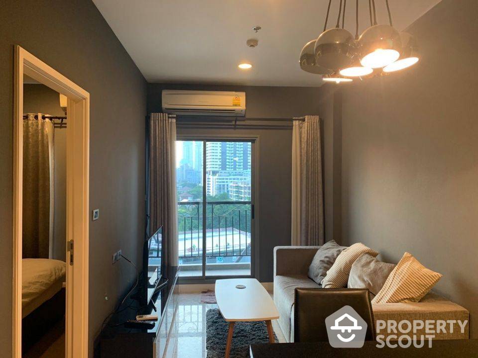 For SaleCondoSukhumvit, Asoke, Thonglor : 1-BR Condo at The Crest Sukhumvit 34 near BTS Thong Lor
