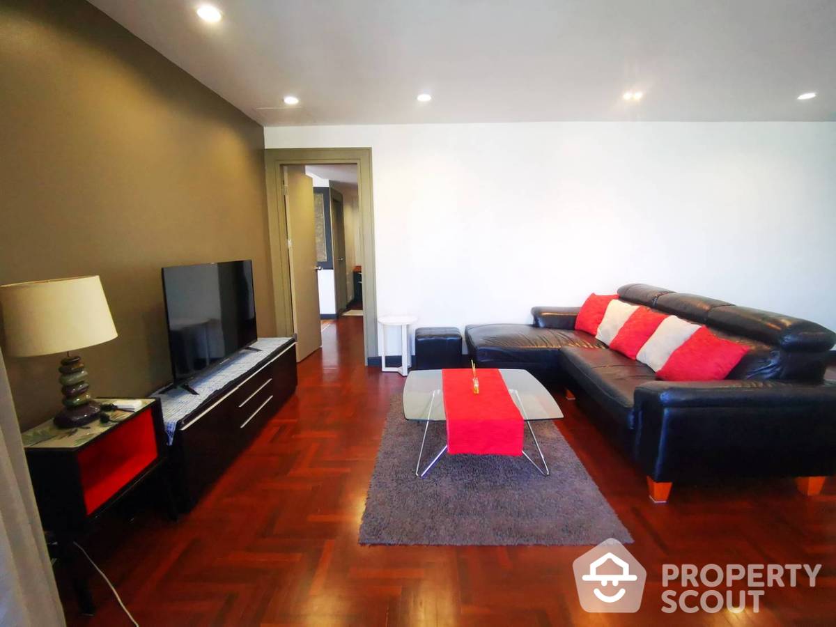 For SaleCondoSukhumvit, Asoke, Thonglor : 2-BR Condo at Lake Avenue Sukhumvit 16 near BTS Asok