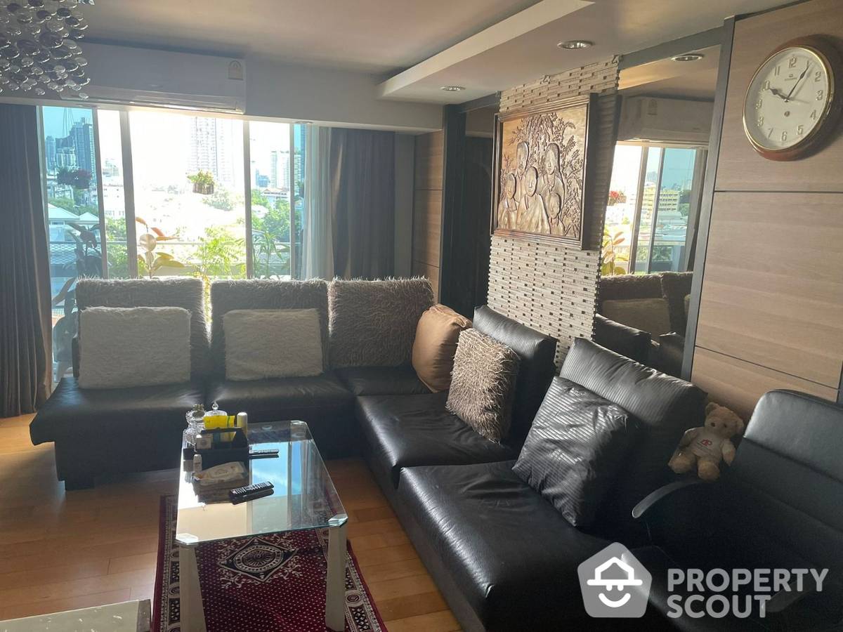 For SaleCondoOnnut, Udomsuk : 3-BR Condo at Waterford Sukhumvit 50 Condominium near BTS On Nut