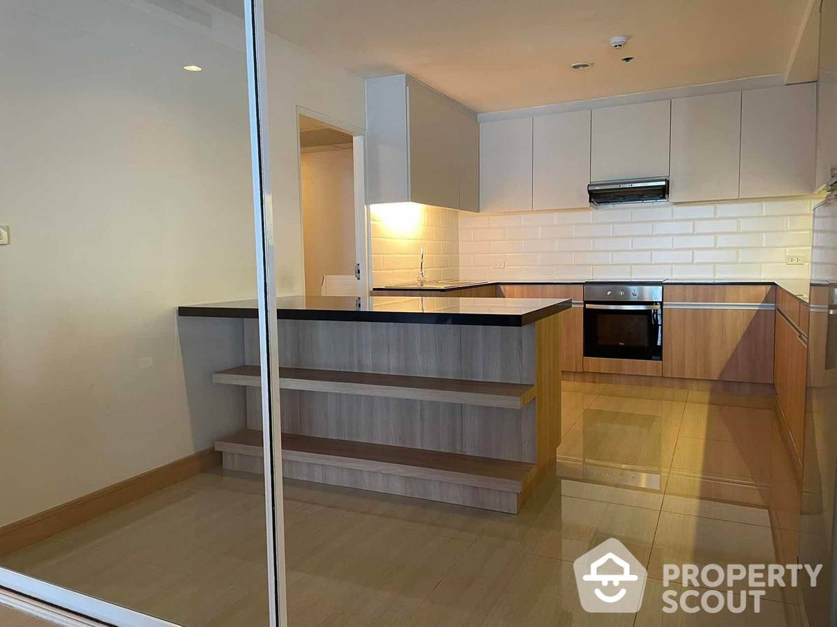 For RentCondoSukhumvit, Asoke, Thonglor : 4-BR Apt. near BTS Ekkamai