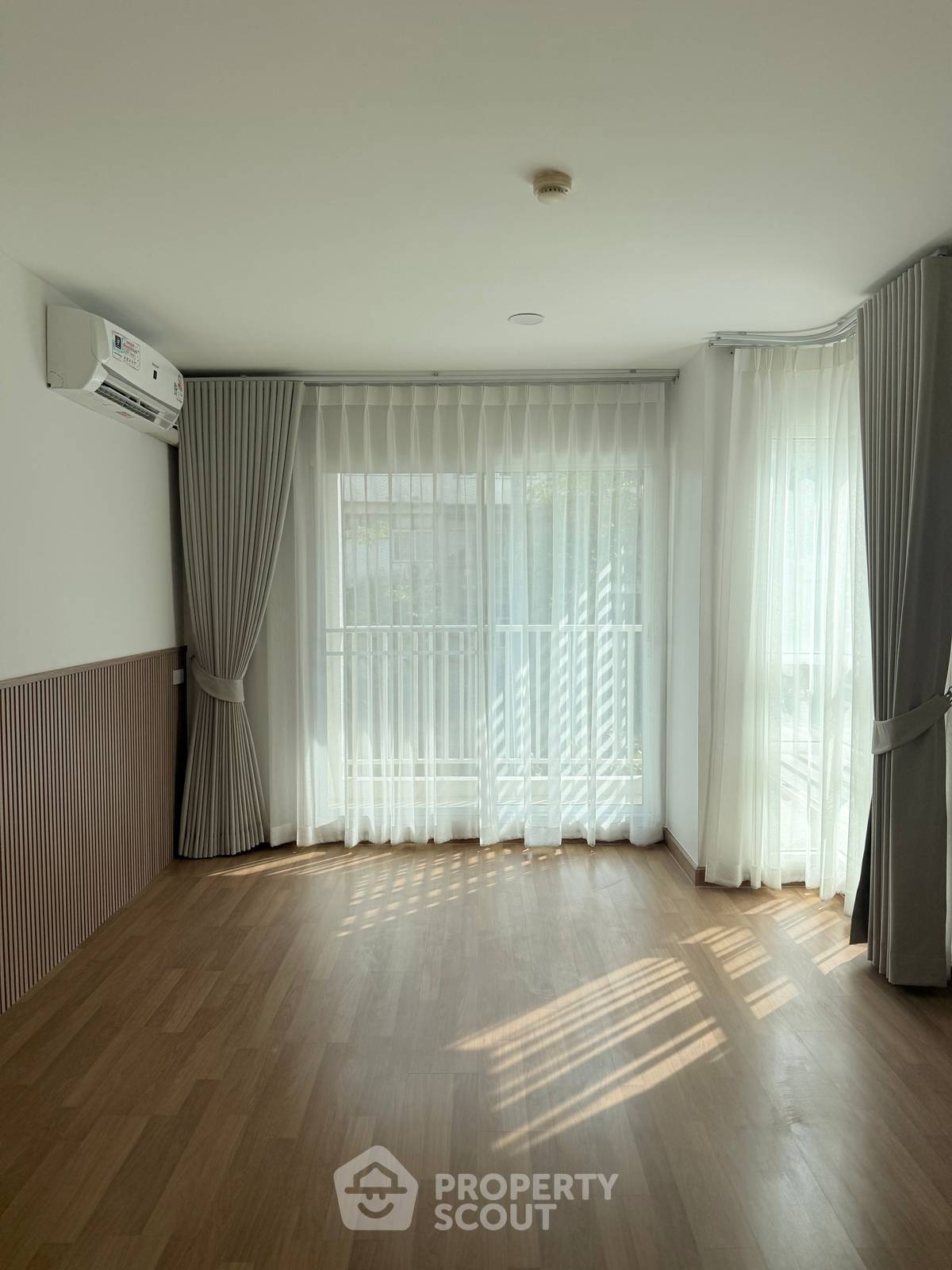 For SaleCondoKhlongtoei, Kluaynamthai : 2-BR Condo at U Sabai Rama 4 Kluaynamthai near BTS Phra Khanong