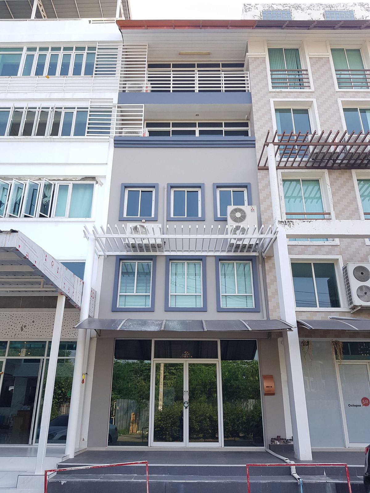 For SaleHome OfficeRamkhamhaeng, Hua Mak : Home Office Ban Bodin Exclusive / 4.5 Store (Sale), Home Office Bodin Exclusive / 4.5 Floors (For Sale) Jang321