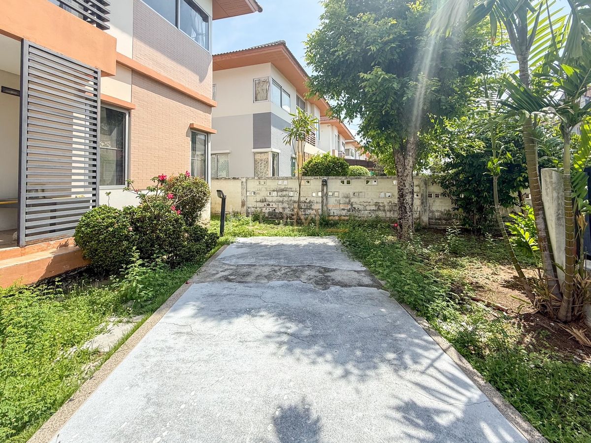 ขายบ้านมีนบุรี-ร่มเกล้า : ใกล้ MRT มีนบุรี 3 กม.🔥 พาร์คเวย์ ชาเล่ต์ รามคำแหง / 3 ห้องนอน (ขาย), Parkway Chalet Ramkhamhaeng / 3 Bedrooms (FOR SALE) AA259