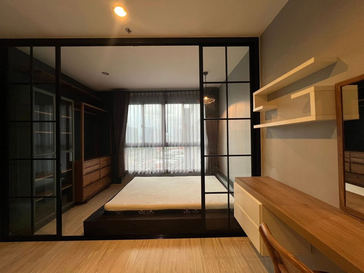 For RentCondoBangna, Bearing, Lasalle : For Rent & GT; & GT; I deo Mobi Sukhumvit EastPoint & GT; & GT;  Next to BTS Bangna. Walk 2 minutes. Bitec Bangna Studio Room, Floor 16, Decorated with Fair, ready to stay #LV-MO1815