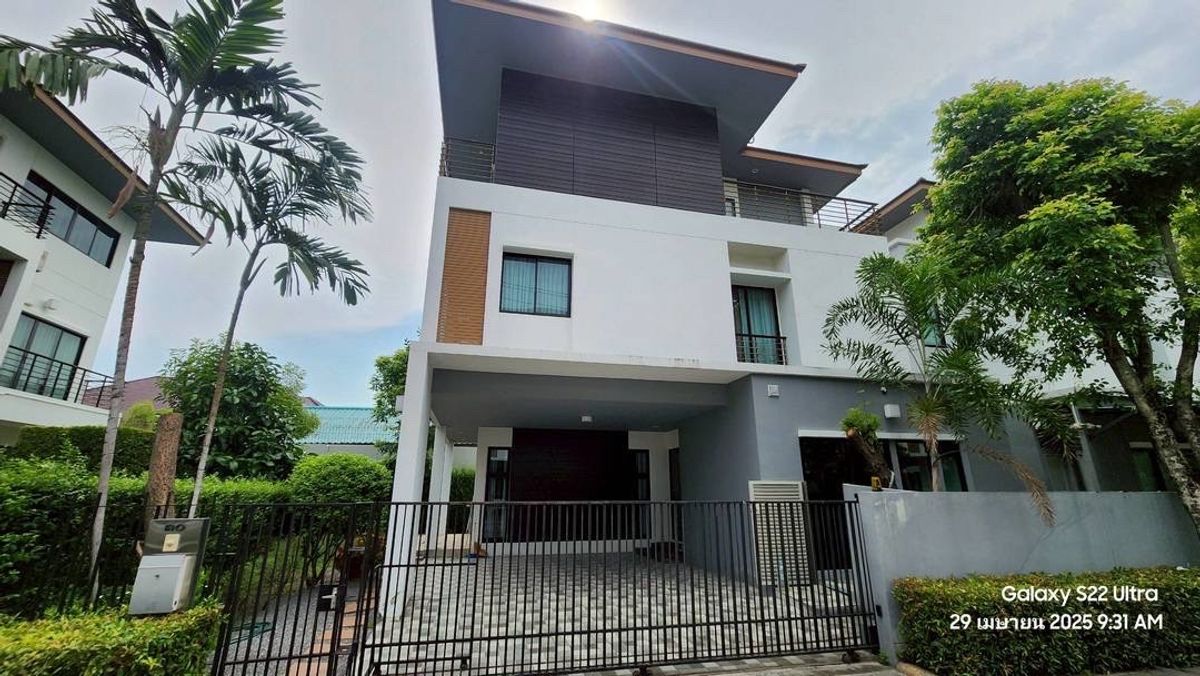 ให้เช่าบ้านพัฒนาการ ศรีนครินทร์ : ❤️🏡ให้เช่าบ้านหรู 129,000 บาทต่อเดือน บ้านลุมพินี สวนหลวง ร9 🏡❤️