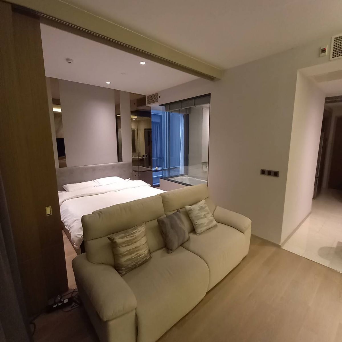 For RentCondoSilom, Saladaeng, Bangrak : For Rent Ashton Silom 1 Bedroom 50 SQM RENT FEE 42,000 Per Month Rainy081-889-5470
