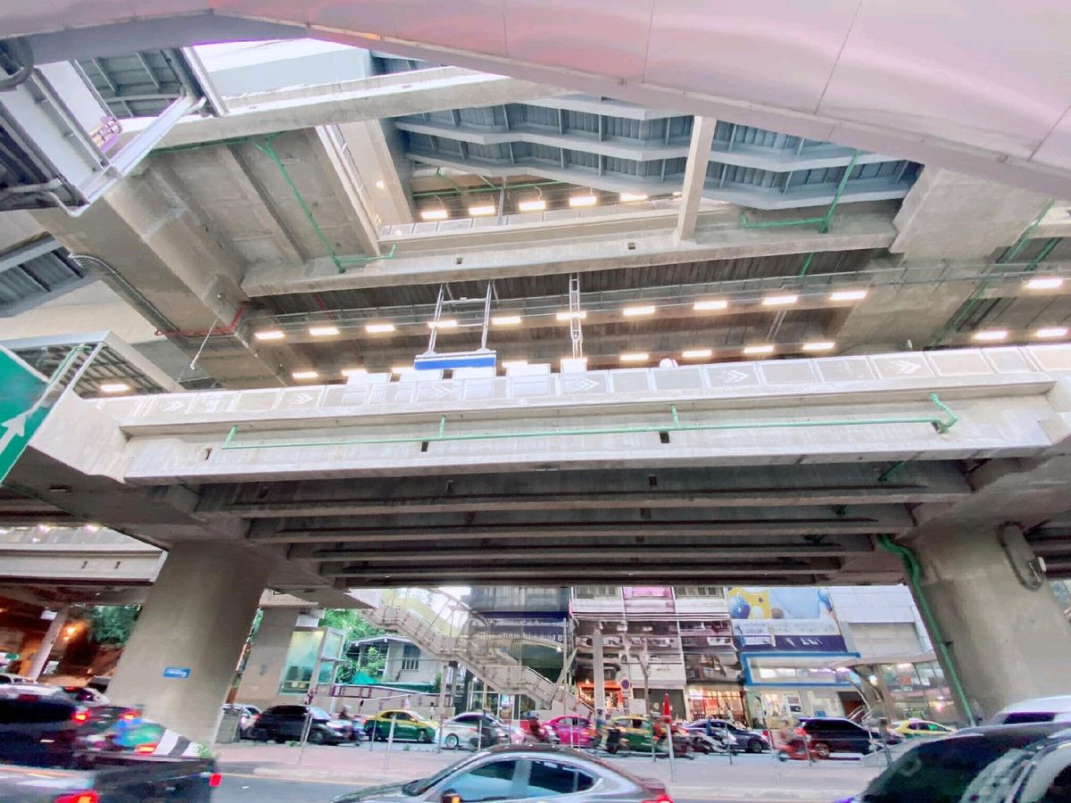 For SaleLandThaphra, Talat Phlu, Wutthakat : Large plot of land for 10 rai than BTS and MRT with 63 meters wide, next to the main road - the perfect investment opportunity