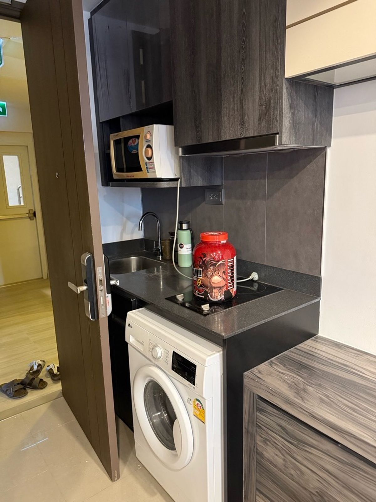 ขายคอนโดสยาม จุฬา สามย่าน : ★ราคาสุดคุ้ม ห้องสวยในราคา 7.5 ลบ. Modern Luxury ให้คุณเป็นเจ้าของได้ง่ายๆ อยู่ใจกลางกรุงเทพมีความสะดวกสบายมาก ใกล้ MRT สามย่าน★ @ Ashton Chula -Silom