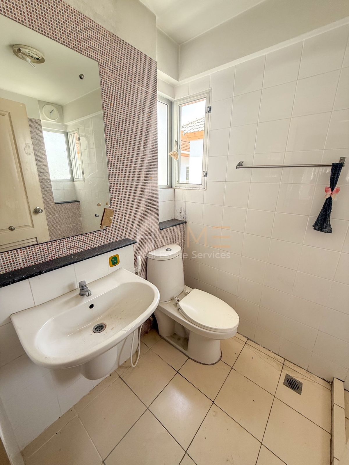 ขายบ้านมีนบุรี-ร่มเกล้า : ใกล้ MRT มีนบุรี 3 กม.🔥 พาร์คเวย์ ชาเล่ต์ รามคำแหง / 3 ห้องนอน (ขาย), Parkway Chalet Ramkhamhaeng / 3 Bedrooms (FOR SALE) AA259