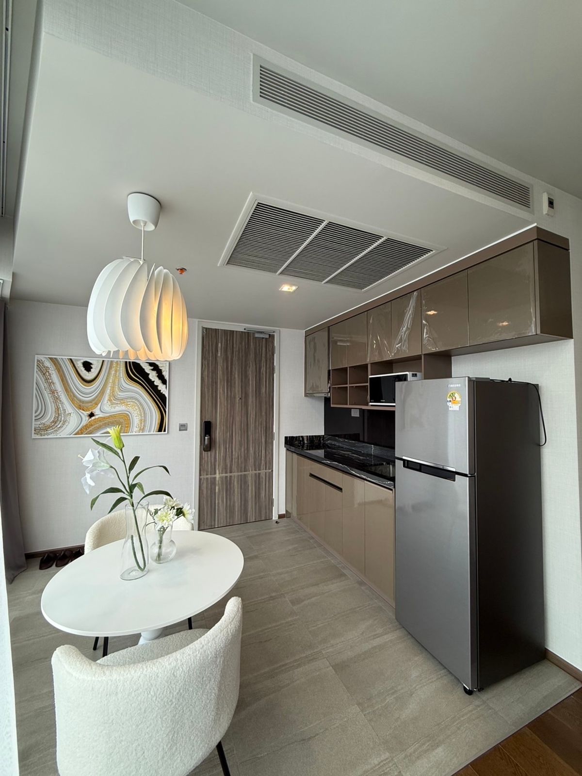 ขายคอนโดสุขุมวิท อโศก ทองหล่อ : SPECIAL PRICE NEW MOCK UP ROOM IDEO Q SUKHUMVIT36 READY TO MOVE CALL KEN 064-932-4645