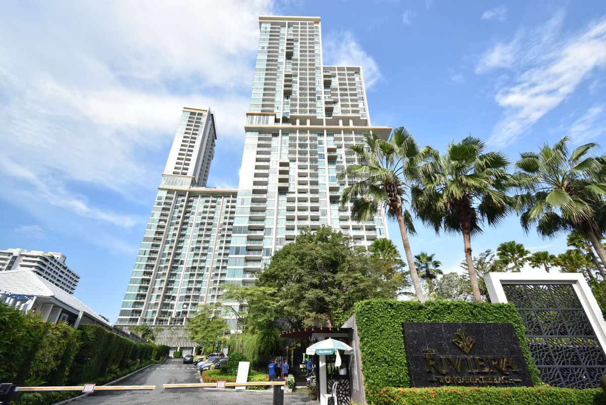ขายคอนโดพัทยา บางแสน ชลบุรี สัตหีบ : The Riviera Wongamat Beach ห้อง Studio วิวสระน้ำ
