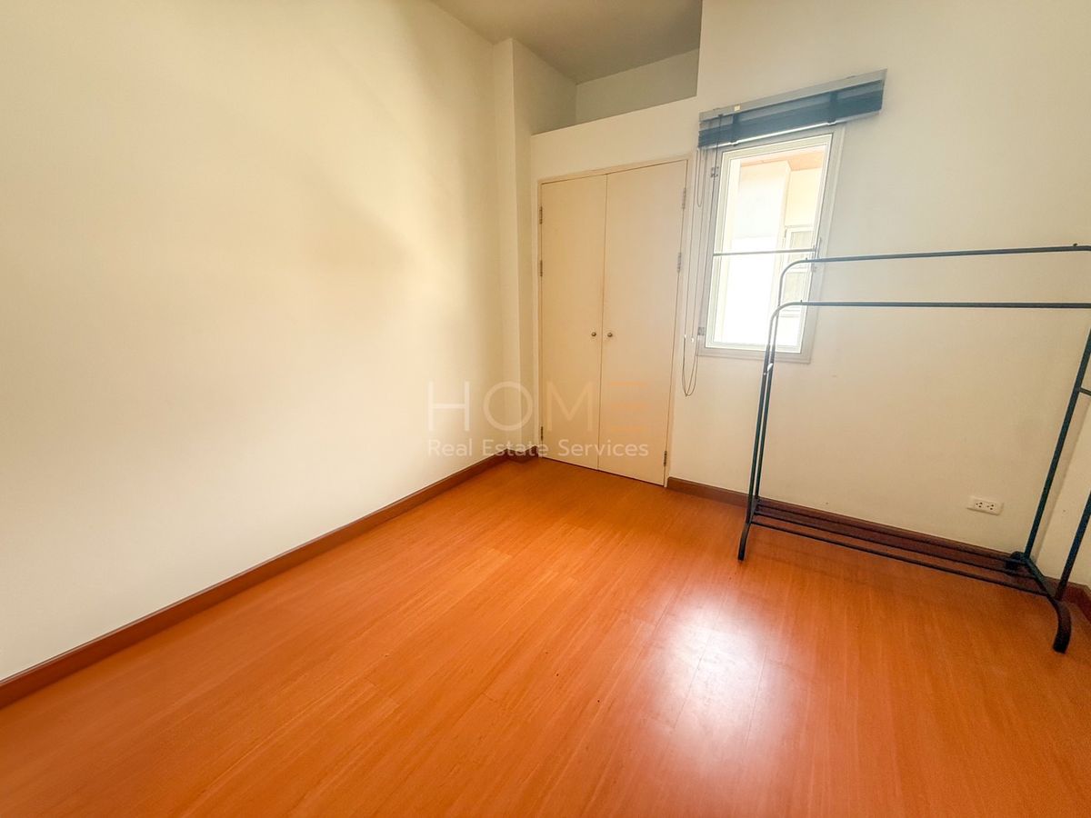 ขายบ้านมีนบุรี-ร่มเกล้า : ใกล้ MRT มีนบุรี 3 กม.🔥 พาร์คเวย์ ชาเล่ต์ รามคำแหง / 3 ห้องนอน (ขาย), Parkway Chalet Ramkhamhaeng / 3 Bedrooms (FOR SALE) AA259