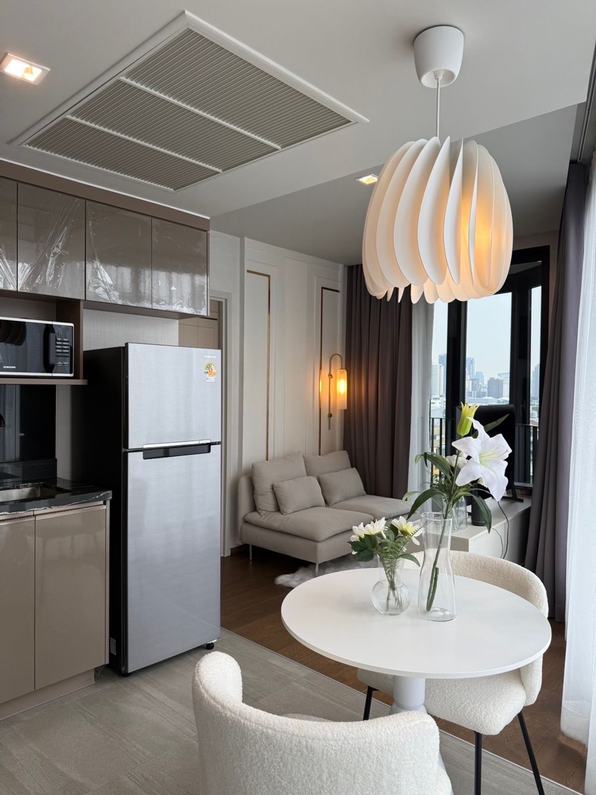 ขายคอนโดสุขุมวิท อโศก ทองหล่อ : SPECIAL PRICE NEW MOCK UP ROOM IDEO Q SUKHUMVIT36 READY TO MOVE CALL KEN 064-932-4645