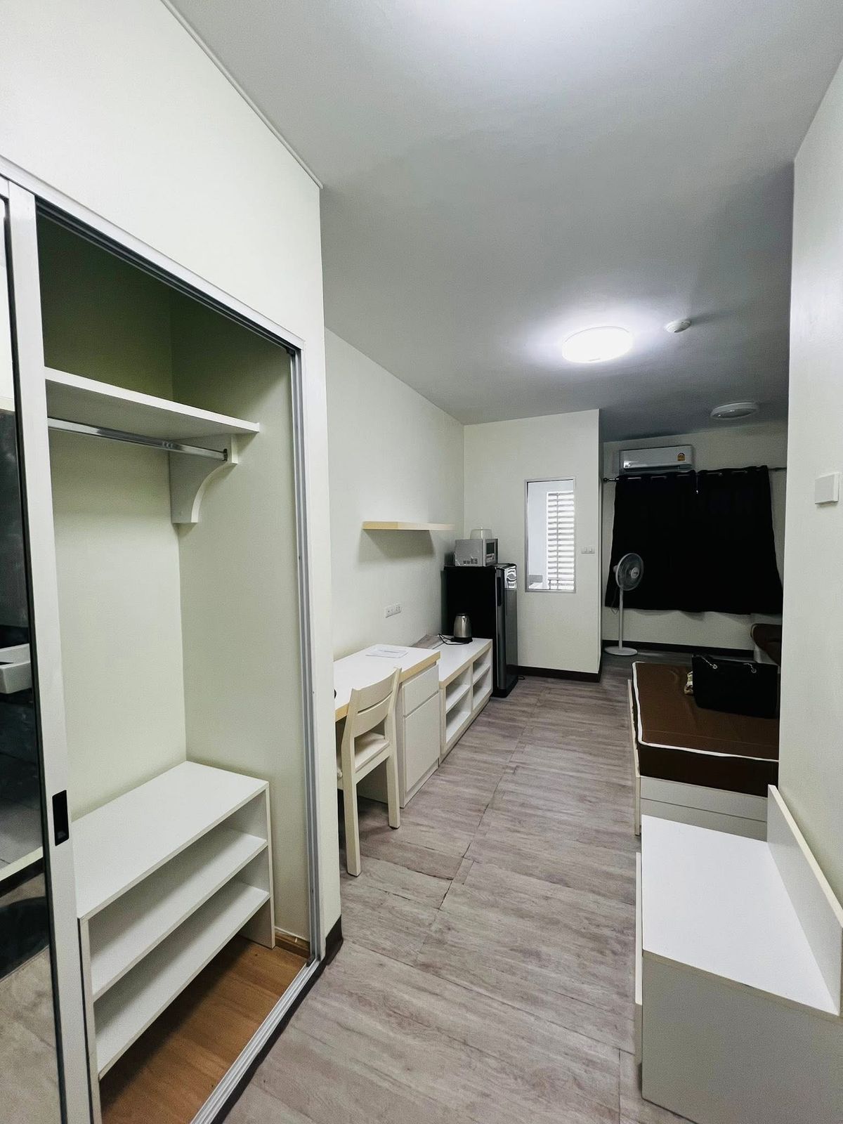 ให้เช่าคอนโดพระราม 9 เพชรบุรีตัดใหม่ RCA : ให้เช่า 📍 A Space Asoke - Ratchada 📍 เฟอร์นิเจอร์ และ เครื่องใช้ไฟฟ้าครบ ใกล้ MRT พระราม 9