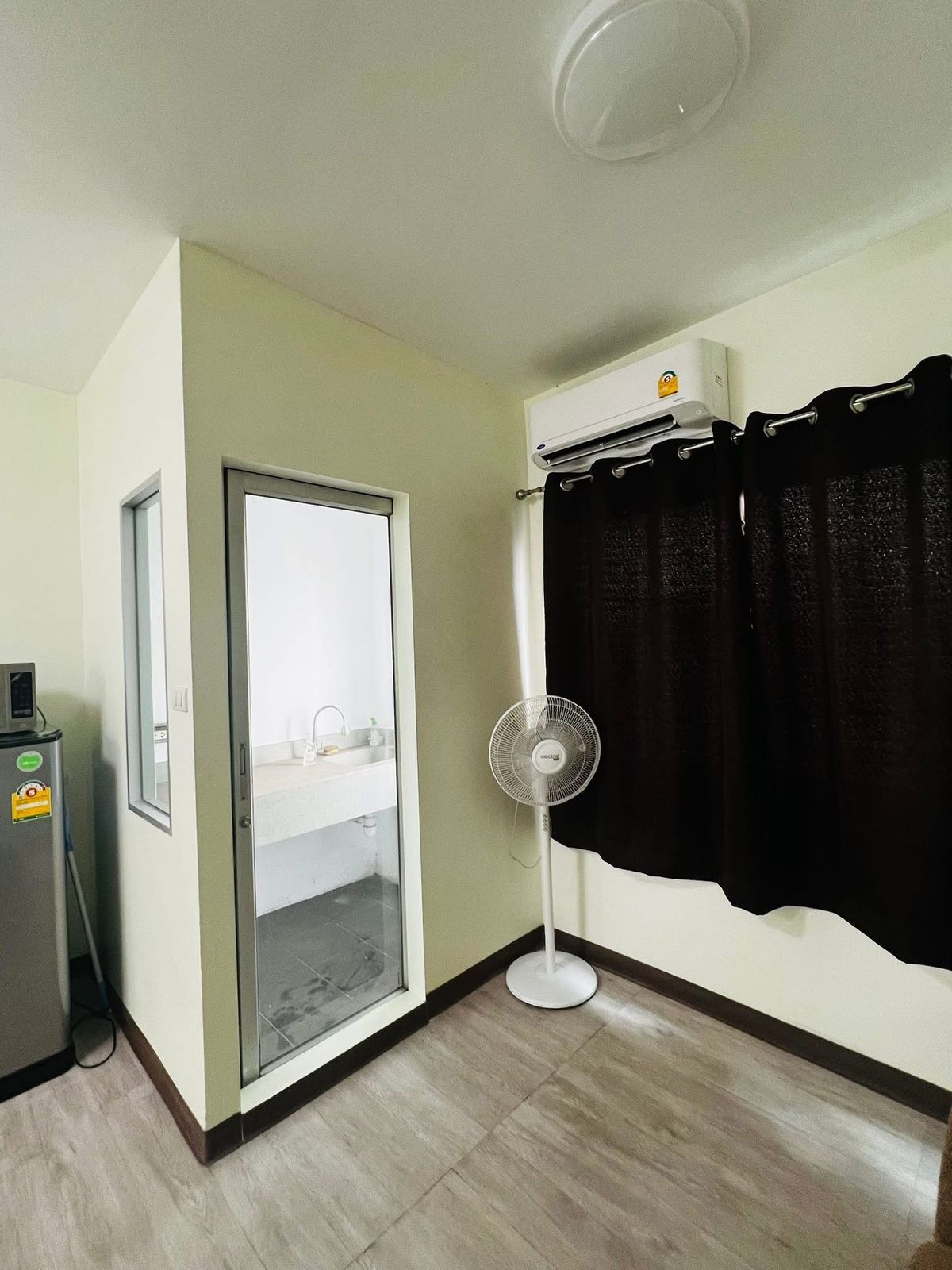 ให้เช่าคอนโดพระราม 9 เพชรบุรีตัดใหม่ RCA : ให้เช่า 📍 A Space Asoke - Ratchada 📍 เฟอร์นิเจอร์ และ เครื่องใช้ไฟฟ้าครบ ใกล้ MRT พระราม 9