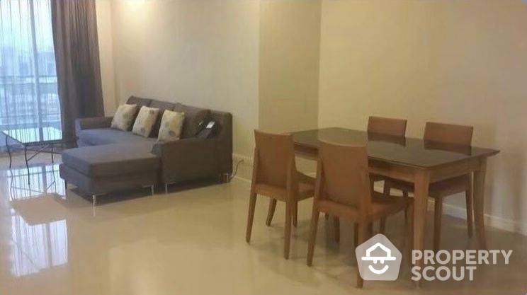 For RentCondoRama9, Petchburi, RCA : 2-BR Condo at Circle Condominium near MRT Phetchaburi