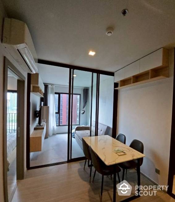For RentCondoRama9, Petchburi, RCA : 1-BR Condo at Life Asoke - Rama 9 near MRT Phra Ram 9