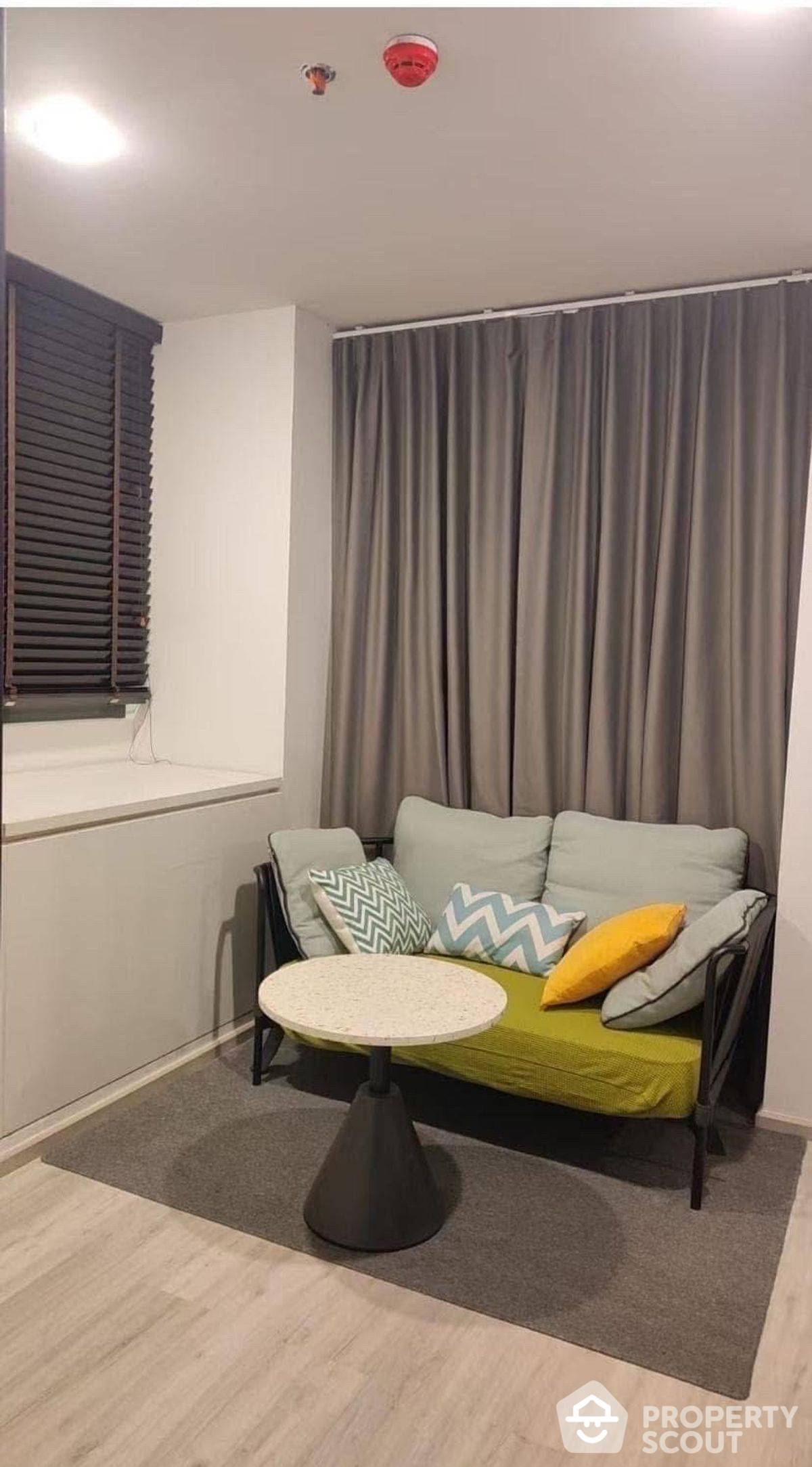 For RentCondoRatchadapisek, Huaikwang, Suttisan : 1-BR Condo at XT Huaikhwang near MRT Huai Khwang