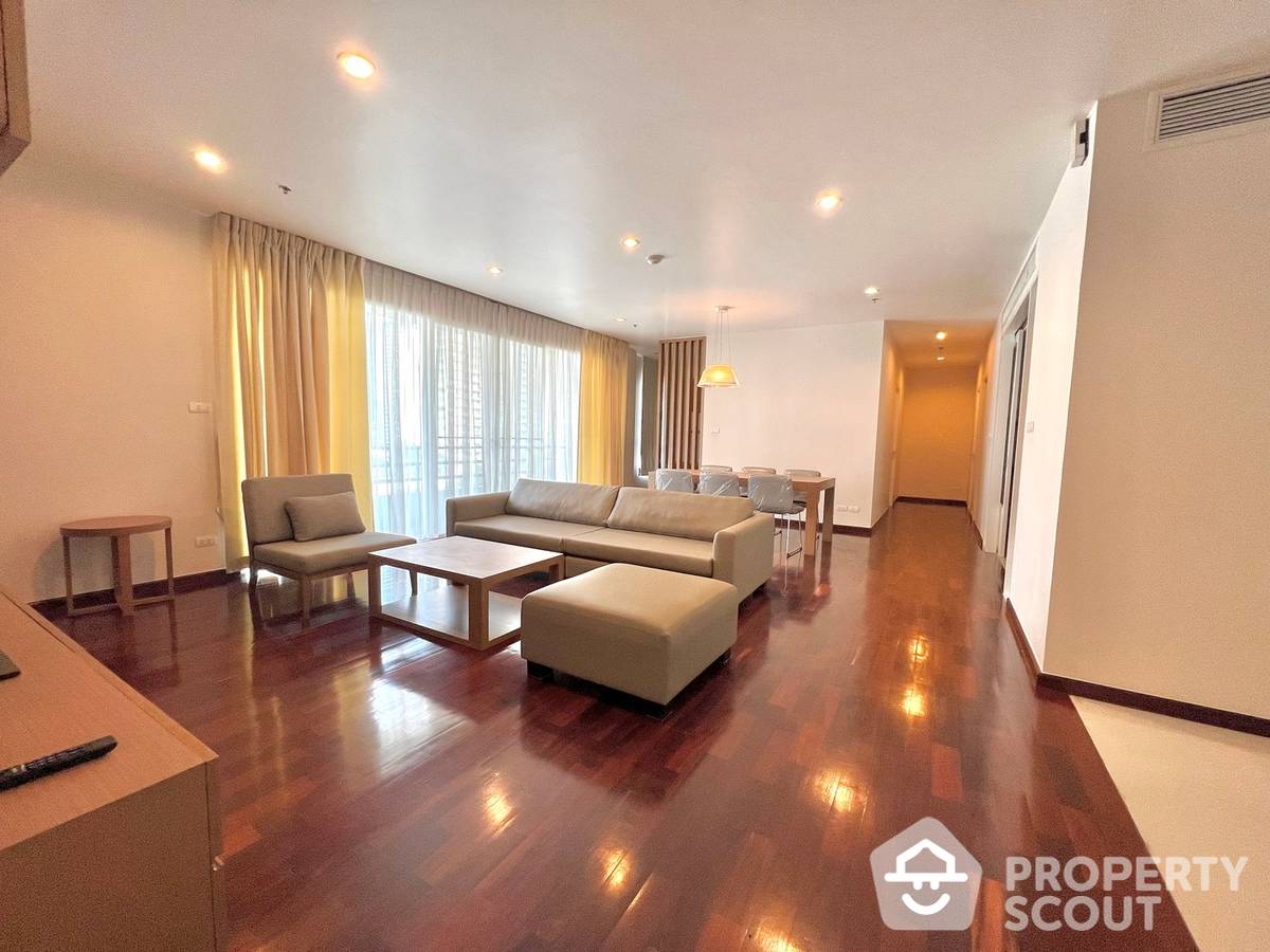 For RentCondoSukhumvit, Asoke, Thonglor : 2-BR Apt. near MRT Sukhumvit