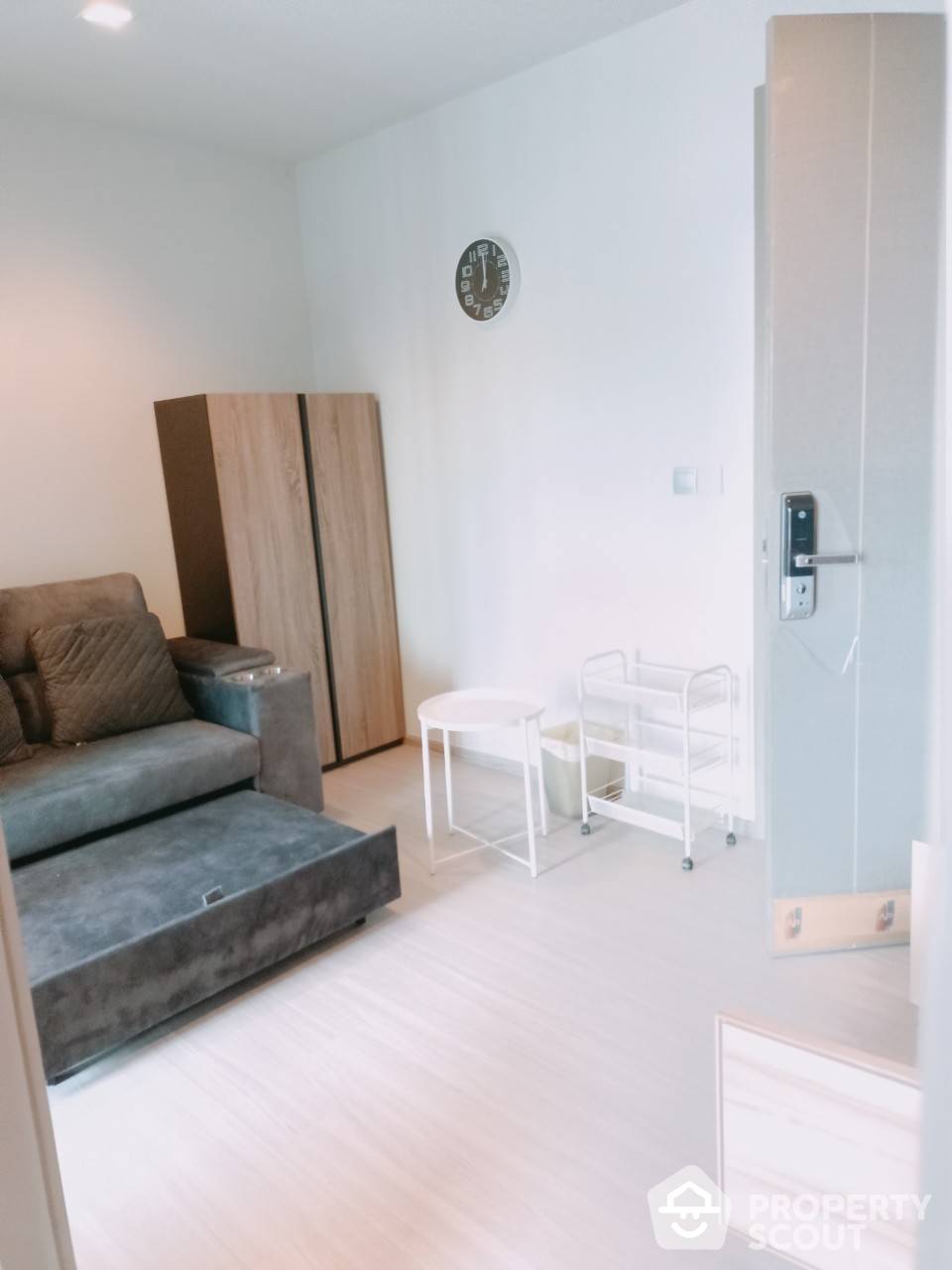 For RentCondoRama9, Petchburi, RCA : 1-BR Condo at Life Asoke - Rama 9 near MRT Phra Ram 9