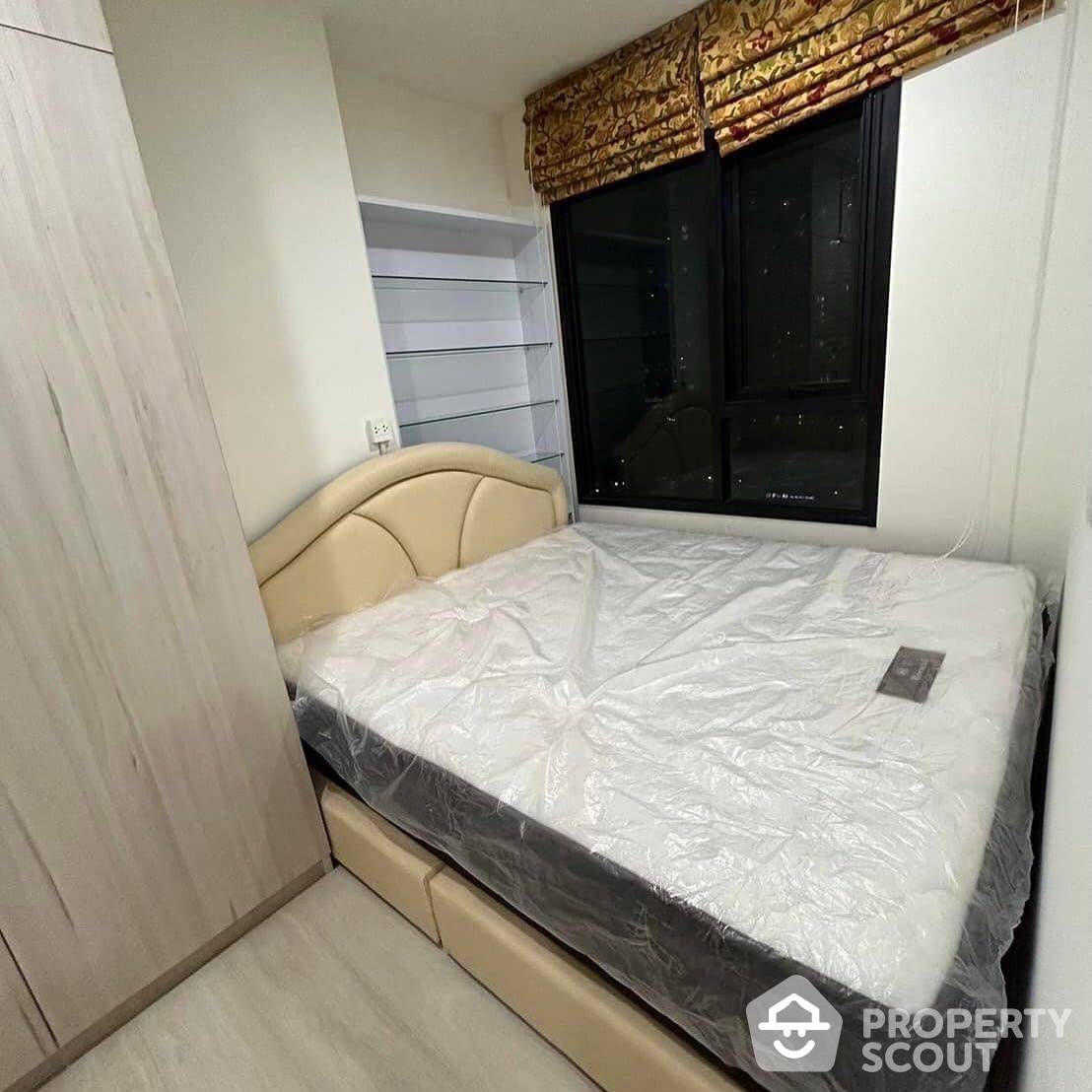 For RentCondoRama9, Petchburi, RCA : 2-BR Condo at Life Asoke near ARL Makkasan