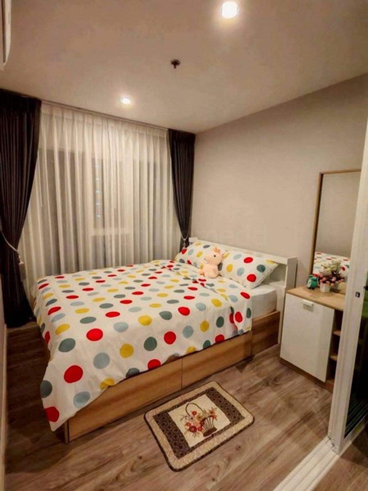 ให้เช่าคอนโดบางนา แบริ่ง ลาซาล : ให้เช่าคอนโด Regent Home Bangna พื้นที่ 28 ตรม 1นอน 1น้ำ ชั้น10 ตึกA วิวนอกระเบียง ทิศตะวันออก พร้อมเฟอร์และเครื่องไฟฟ้าครบ - ghd000578R