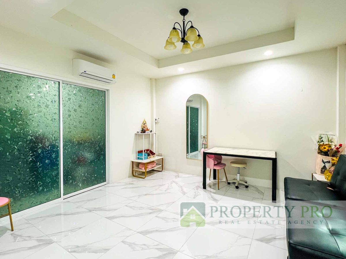 For SaleHousePathum Thani,Rangsit, Thammasat : House for Sale Sena Greenville Rangsit Klong 11, 3 bedroom 72 sqw 158 sqm Near Rangsit Nakhon Nayok Kanchanaphisek the Government Pharmaceutical Organization Thanyaburi RMUTT SWU Ongkharak : SL25S-011